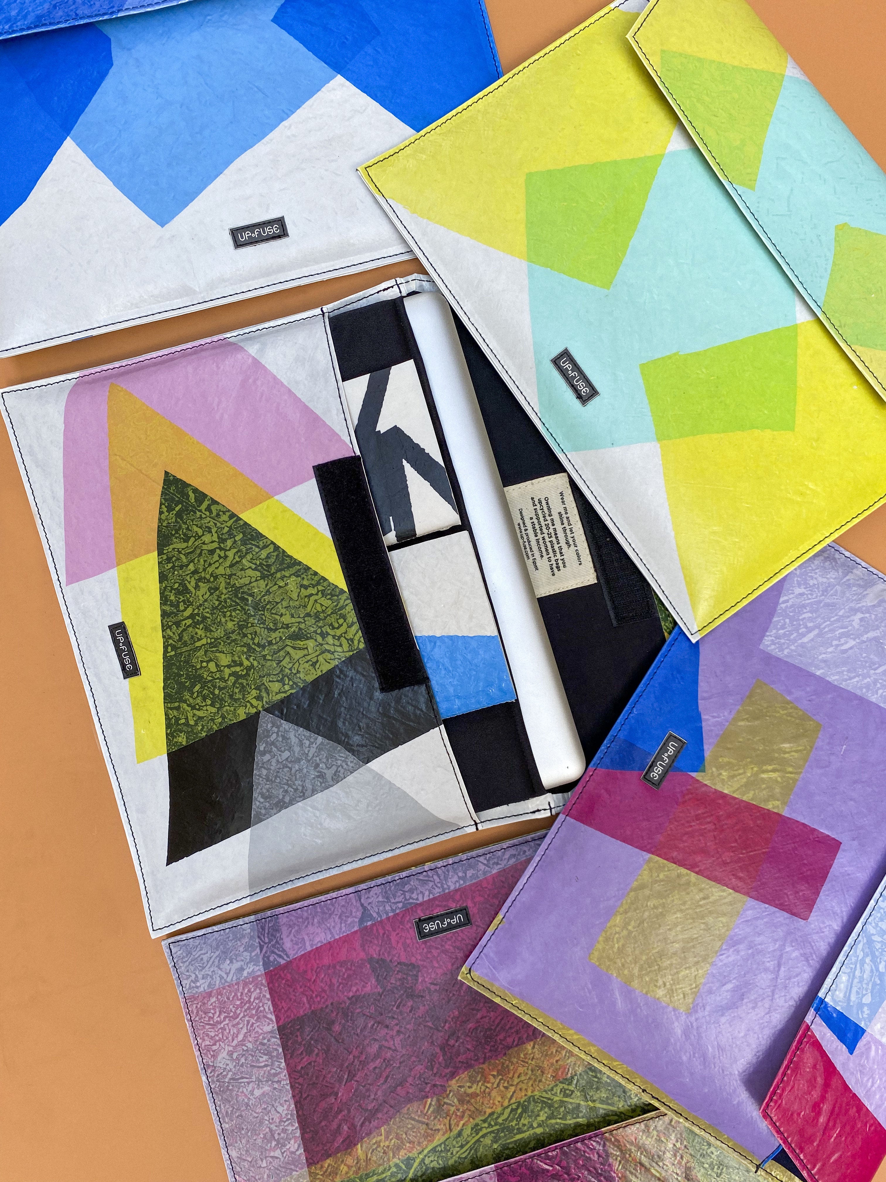 Folder Laptop Sleeve - ParachuteUncategorized